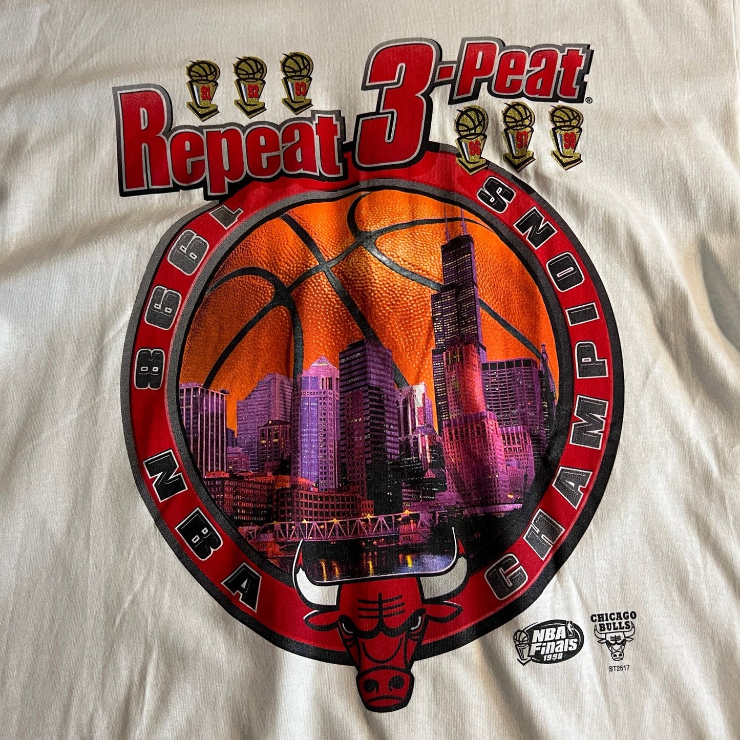 Vintage Chicago Bulls Shirt Mens Large STARTER 3-Peat White Short Sleeve 90's