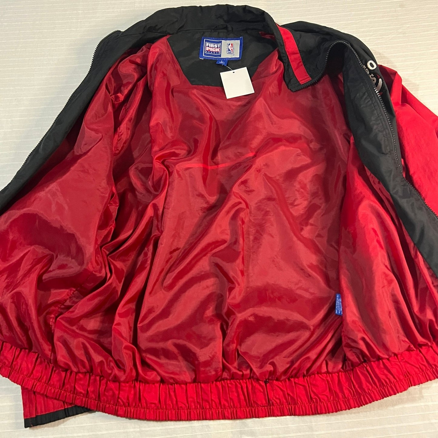 Vintage Chicago Bulls Jacket Mens Large First Pick Zup Up NBA Black Red 90's