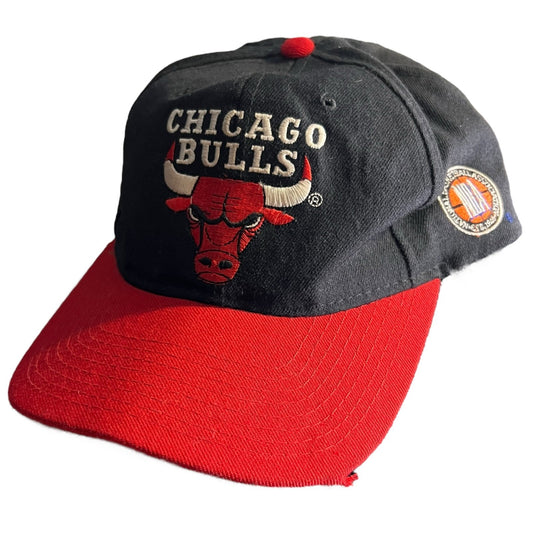 Vintage Chicago Bulls STARTER Hat Snapback 90's Black Red NBA Cap Wool