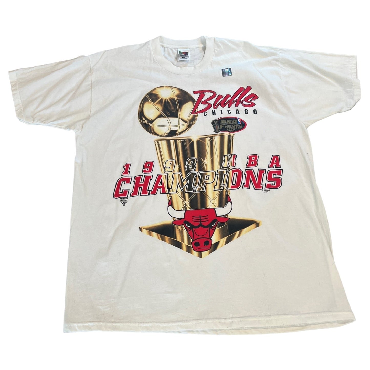 NWT Vintage Chicago Bulls Shirt 1998 Champions Mens XL White Short Sleeve Jordan